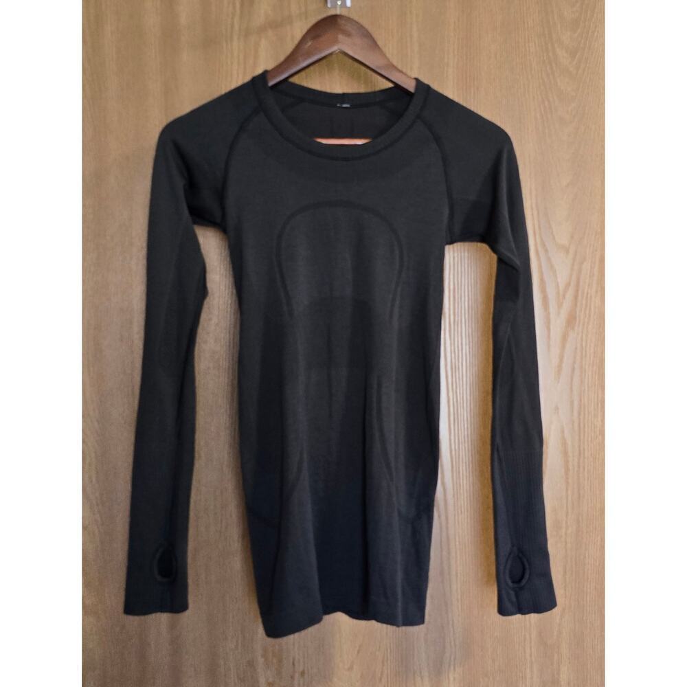 Sz 2 Lot Of 4 Lululemon One 28" Leggings, One Long Sleeve, Two Tank Tops - Picture 6 of 16